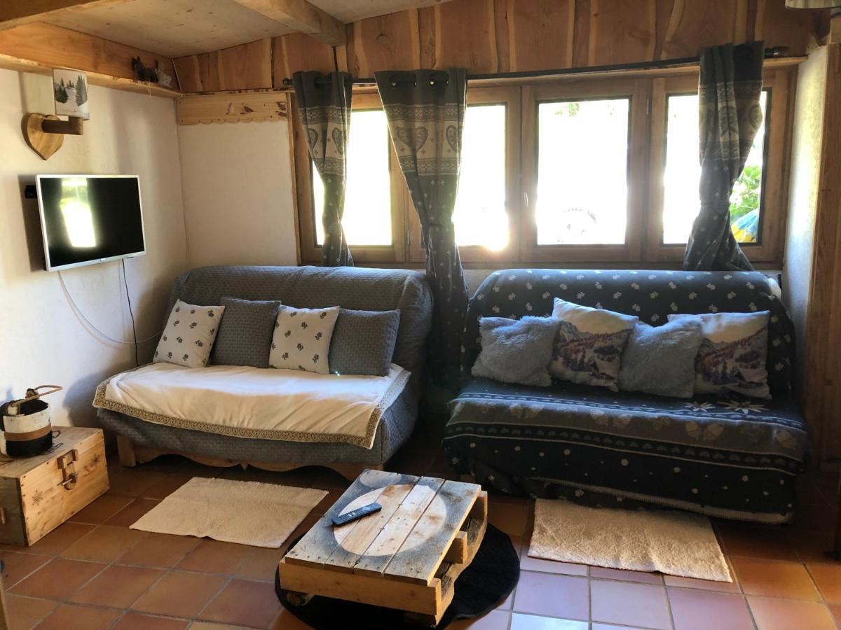Le Chalet De La Goutte Saint-Appolinaire  Экстерьер фото